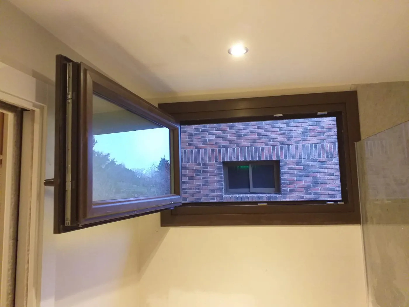 Trabajo realizado por Alucisa — vista exterior